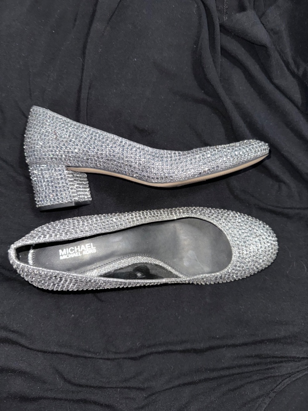 Michael Kors Silver Glitter Block Heel Pumps Women’s Size 8.5M – New Without Box - Picture 8 of 8
